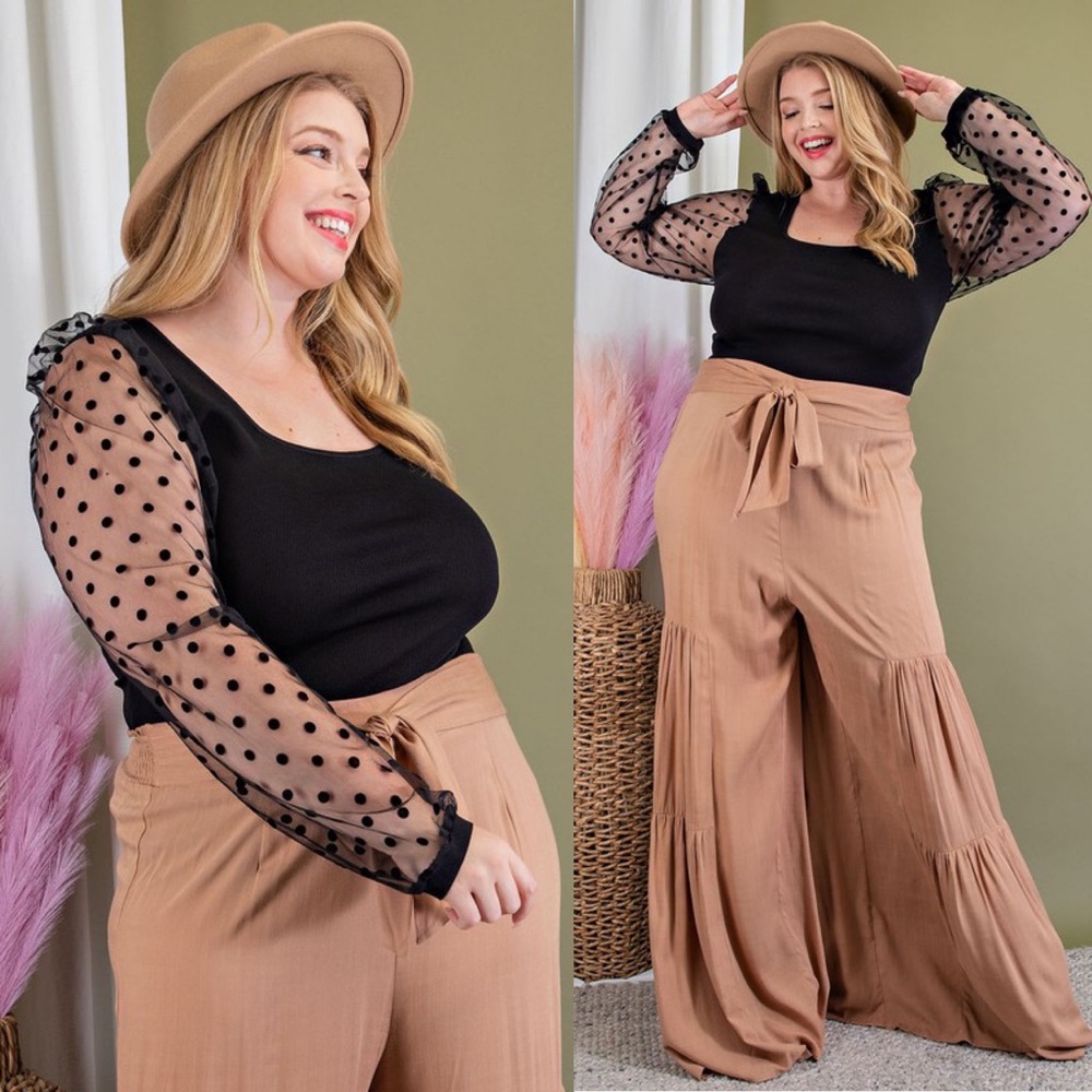 *PREORDER* Bonjour Polka Dot Square Neck Plus Size Top - Picture 1 of 4
